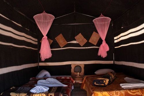 Captain'S Desert Camp Wadi Rum Buitenkant foto